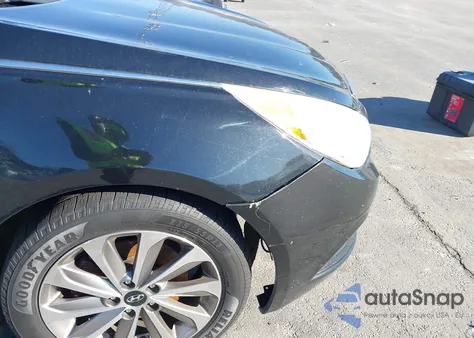 2014 Hyundai Sonata Se z USA, uszkodzony, nr VIN 5NPEC4AC3EH843715